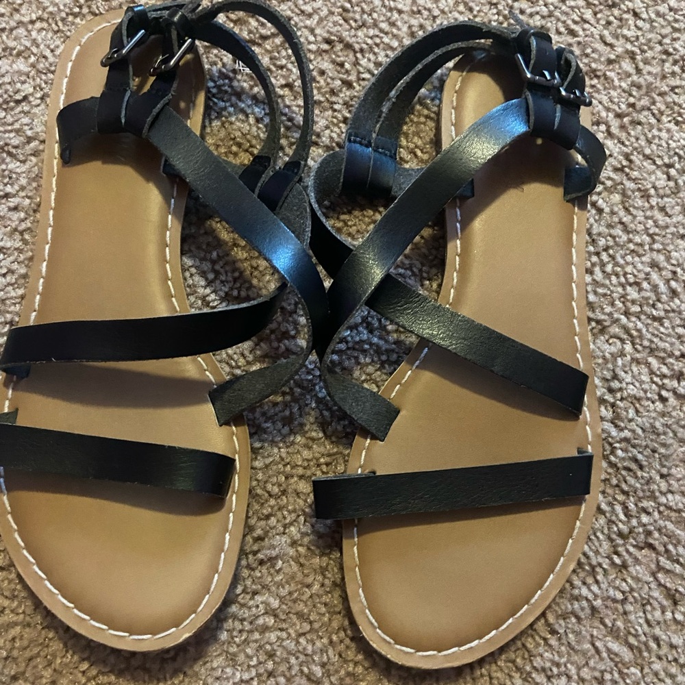 Sandles